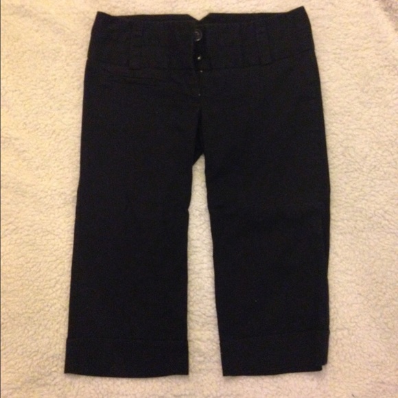 Black dress capris. Great fit!