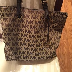 MK Tote