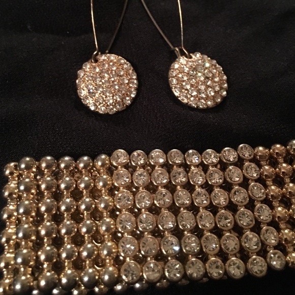 Beautiful rhinestone set - Picture 3 of 3