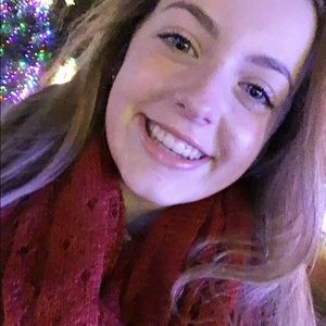 Meet your Posher, Lauren