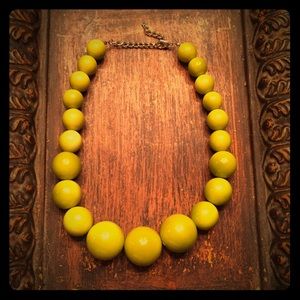 💖Weekend SALE!💖Chartreuse Chunky Beaded Necklace