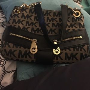 Michael Kors Jamesport Shoulder Bag