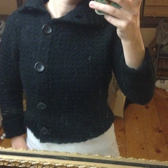 🔴DONATED B1G1 1/2off 🎉Cropped cable knit sweater - Picture 4 of 4