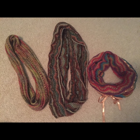 Handmade Infinity Scarf Bundle - Picture 2 of 2