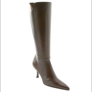 Stuart Weitzman chocolate brown boot