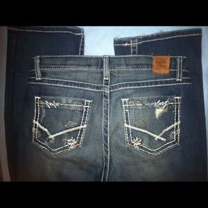 BKE Lexi 29x33.5" Stretch Distressed