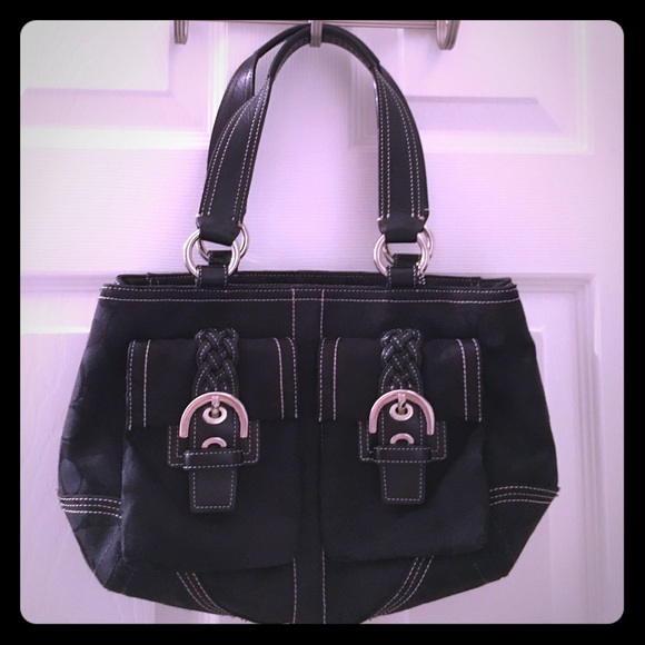 Small/medium coach purse