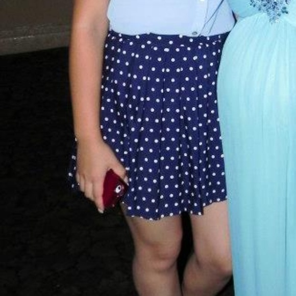 Polka dot pleated skirt - Picture 2 of 3