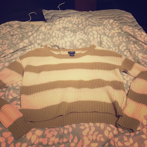 Rue 21 sweater