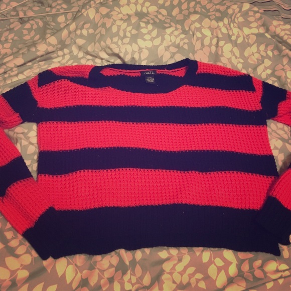 Rue 21 sweater