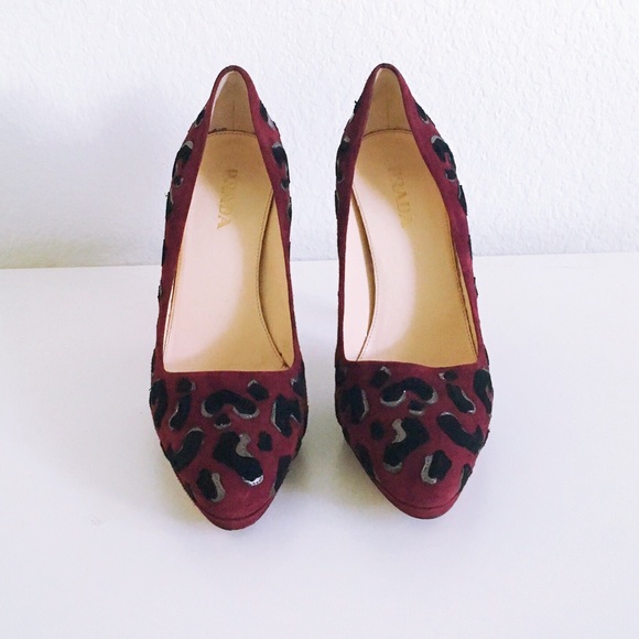 Authentic Prada Pumps - Picture 2 of 4