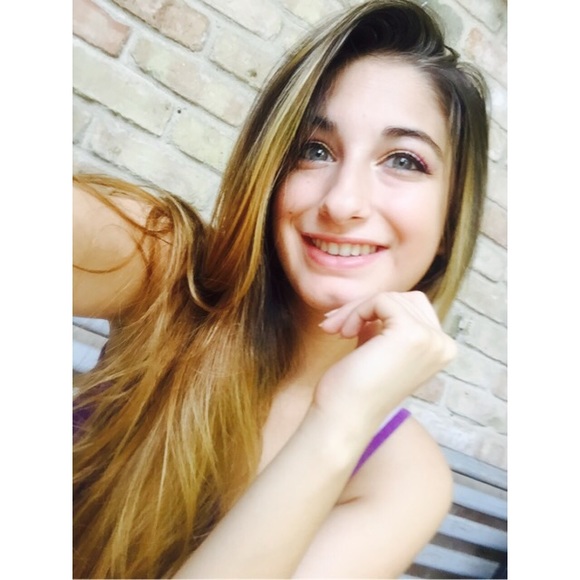 Meet your Posher, Morrisa