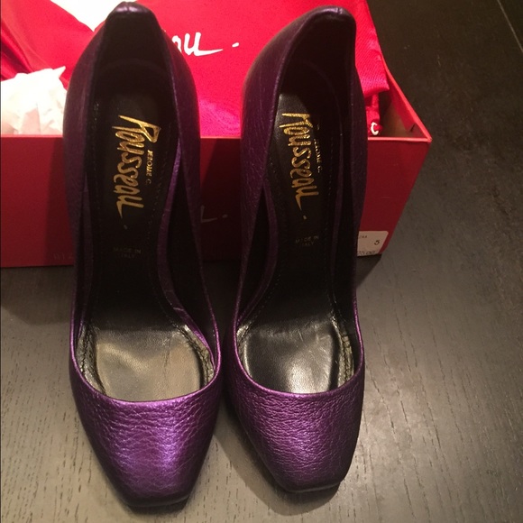 Purple pumps