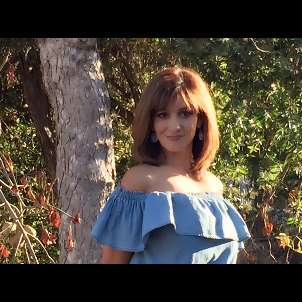 Meet your Posher, Gabriela