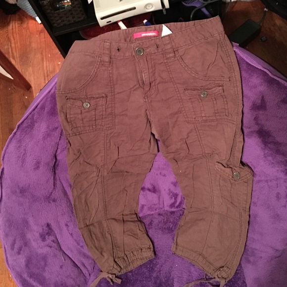 Capris - Picture 2 of 2