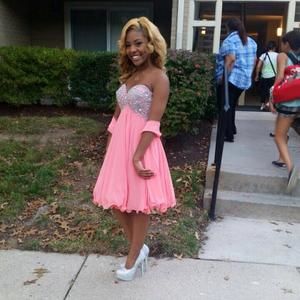 Meet your Posher, Toni'