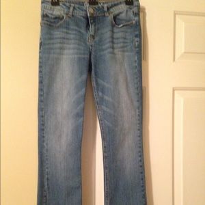 Aeropostale Chelsea Boot Jeans Short