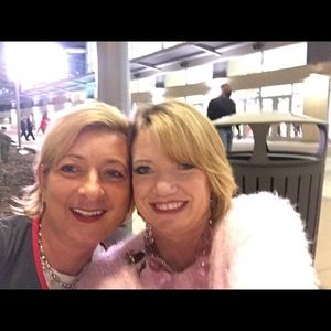 Meet your Posher, Debra