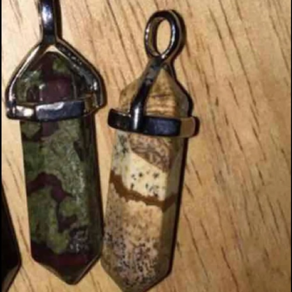 Healing stone/Crystal charms