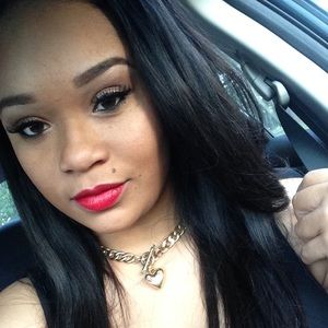 Meet your Posher, Stacey