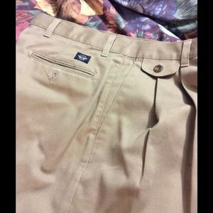 Khakis slacks,
