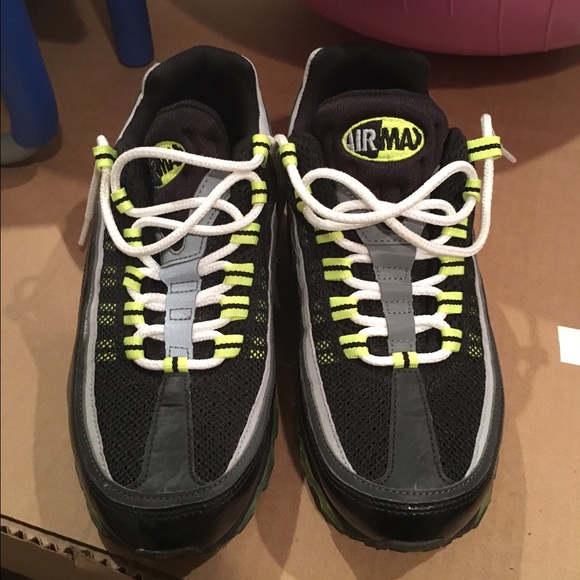 ‼️‼️SOLD‼️‼️Nike Air Max 24-7 Black/Gray-Volt