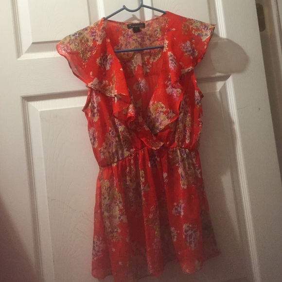 Adorable sheer floral print blouse!