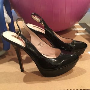 Patent Leather Slingback Black Pumps