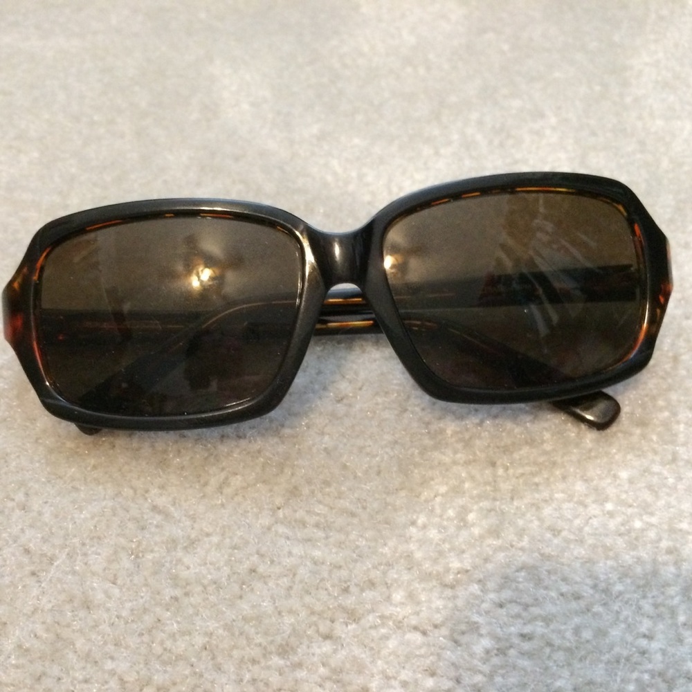 🚺Talbots Tortious Shell Color Sunglasses - Picture 1 of 2