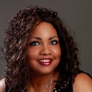 Meet your Posher, Monique