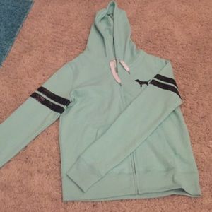 hoodie from PINK. never worn. Tags still on.