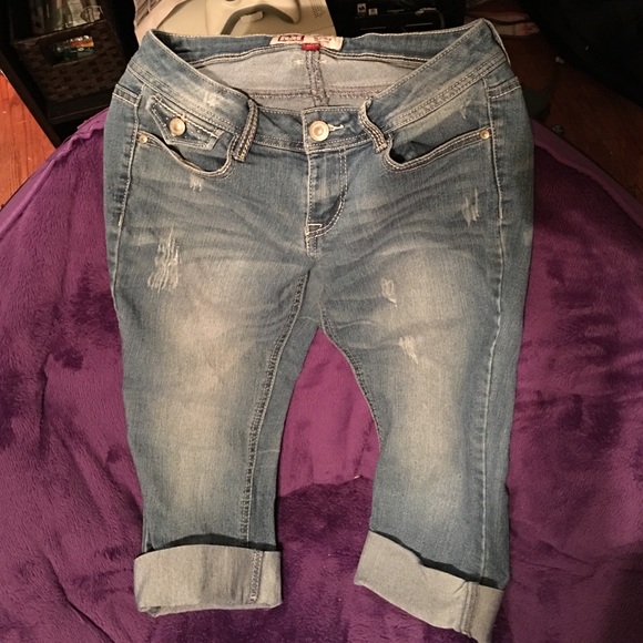 Capris - Picture 2 of 2