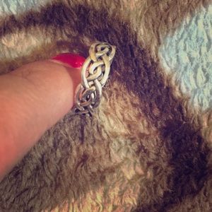 Beautiful patter ring