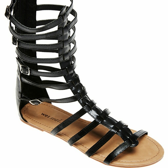 Black gladiator sandal