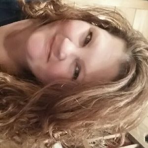 Meet your Posher, Cricket