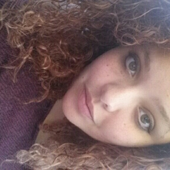 Meet your Posher, Courtney