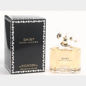 Marc Jacobs Daisy Eau de Toilette Spray (3.4 floz)