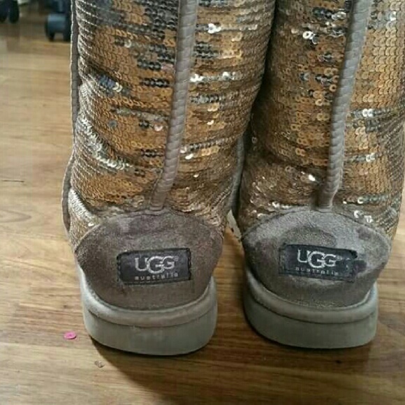 Bundle trade. Gold sequin uggs - Picture 3 of 3