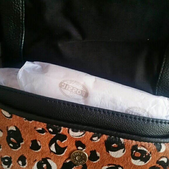 **sold**Leopard print fossil bag - Picture 3 of 4