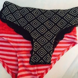 2 VS PINK Panties!