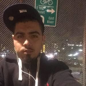 Meet your Posher, Louis