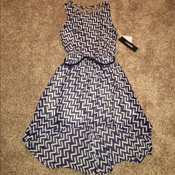 Navy and White patterned dress. NWT. Size Medium.