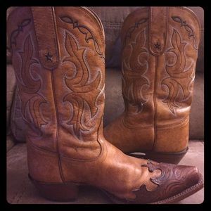 Tony Lama cowgirl boots