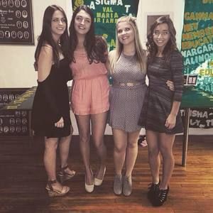 Meet your Posher, Becca