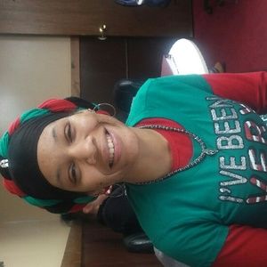 Meet your Posher, Chenita