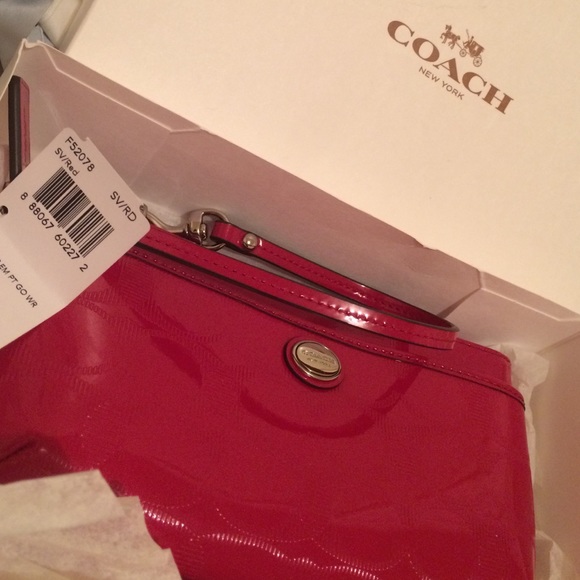 COACH® | Swinger Bag 20 With Chain In Crystal Signature Jacquard Coach Clutch