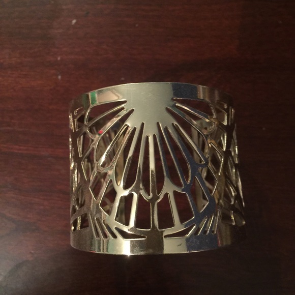 Gold cutout bangle