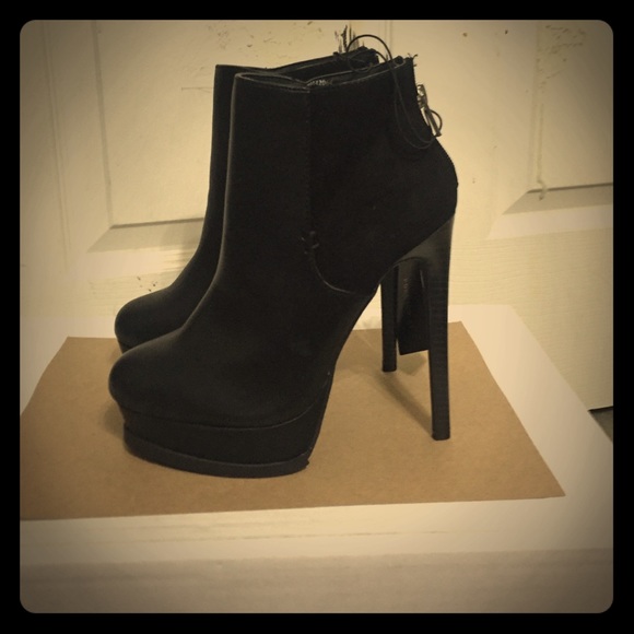 NWT Forever 21 Booties! - Picture 1 of 4