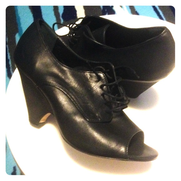 NEW Barney's shoes!