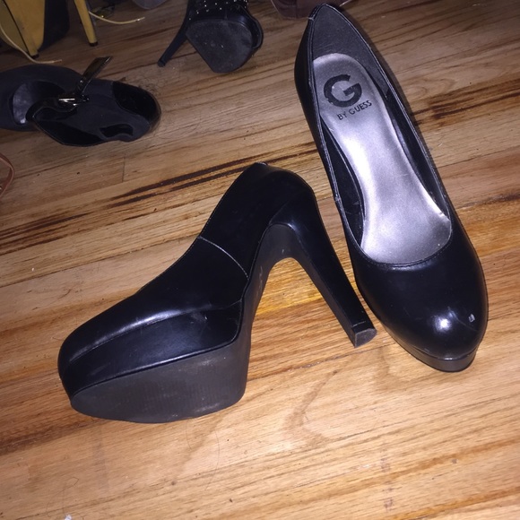 Black Heels - Picture 2 of 2